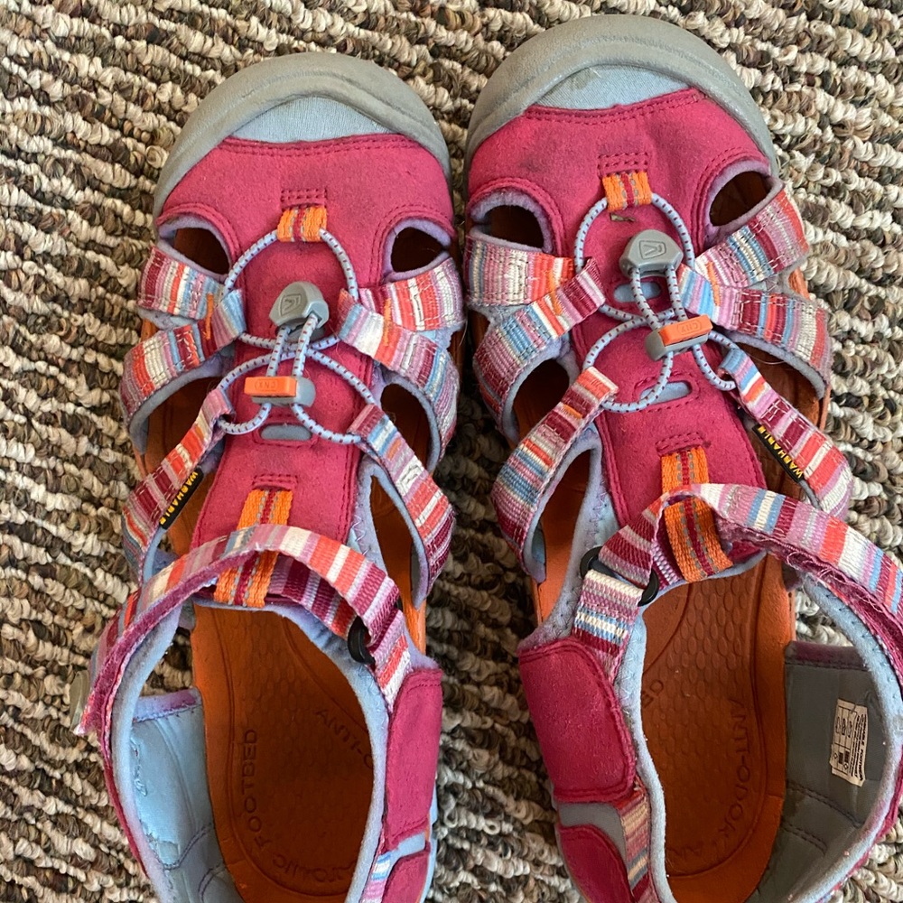 cute women's keens